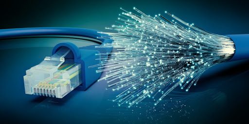 Netzwerkkabel und optisches Glasfaser Kabel, 3D Rendering