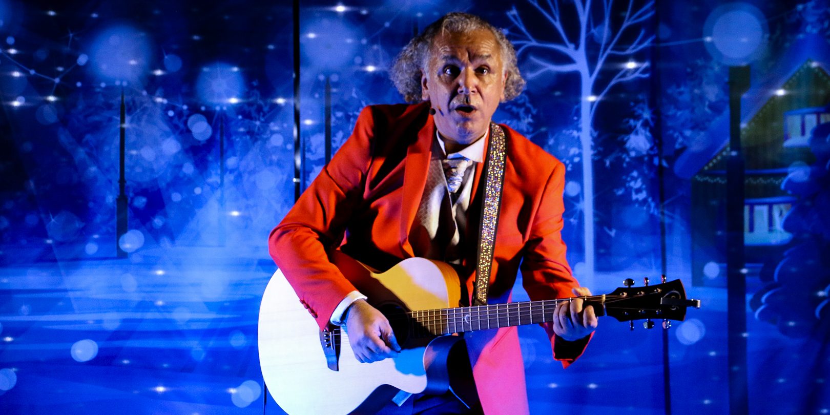 Spectacle de Noël Grands Petits Bonheurs de Noël_Cie MEGA MOME
